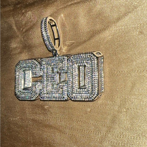 Iced Out CEO Pendant - Picture 2 of 6